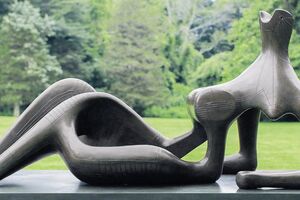 Za skulpturu žene  25 miliona eura