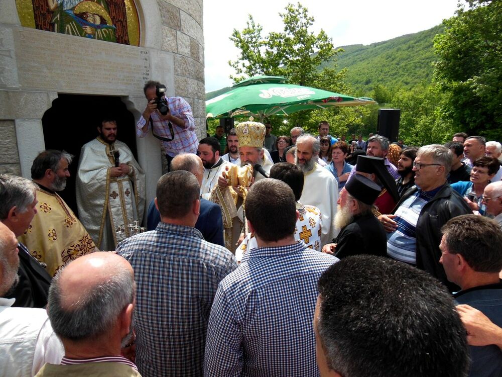 Dol, Pivski zid plača