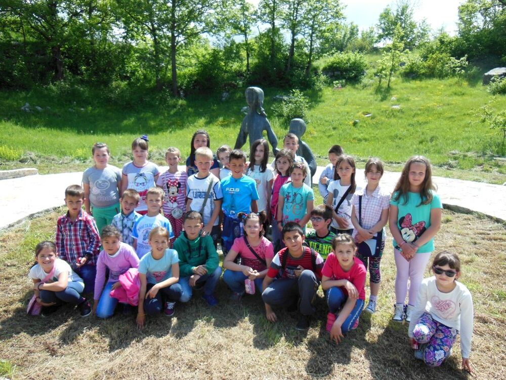 Dol, Pivski zid plača