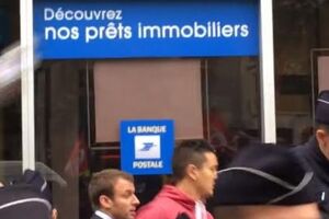 Demonstranti u Francuskoj gađali ministra ekonomije jajima: "Gubi...