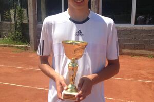 Mario Aleksić  bez premca