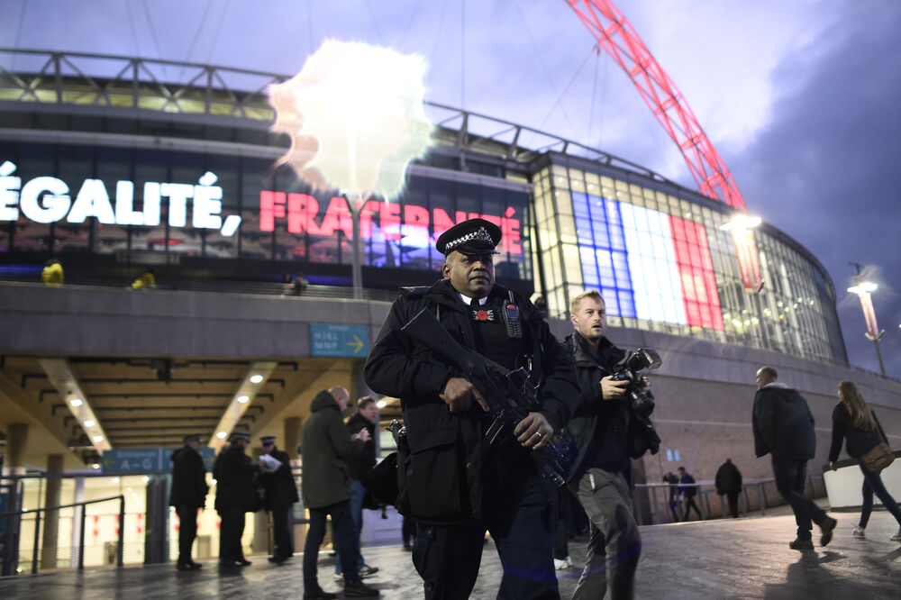 Pariz, policija, Foto: Reuters