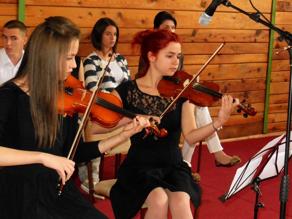 Gimnazija Stojan Cerović Luča