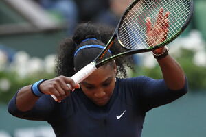 Serena Vilijams iz preokreta do polufinala sa Bertens