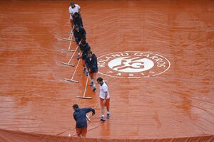 Otkazan dan na Rolan Garosu!