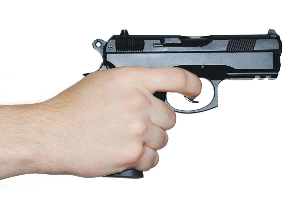 Pištolj, ubistvo, pucnjava