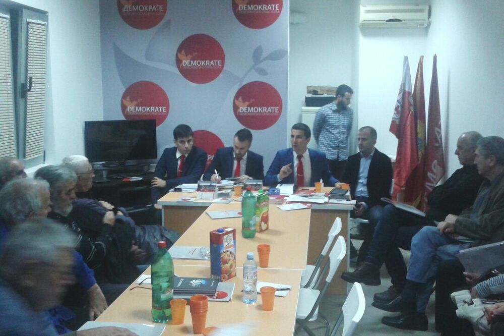 Demokratska Crna Gora, Kotor, Foto: Demokratska Crna Gora