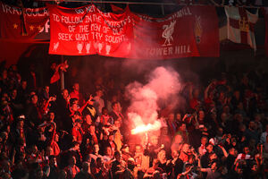 Uefa ponovo kaznila Liverpul zbog navijača