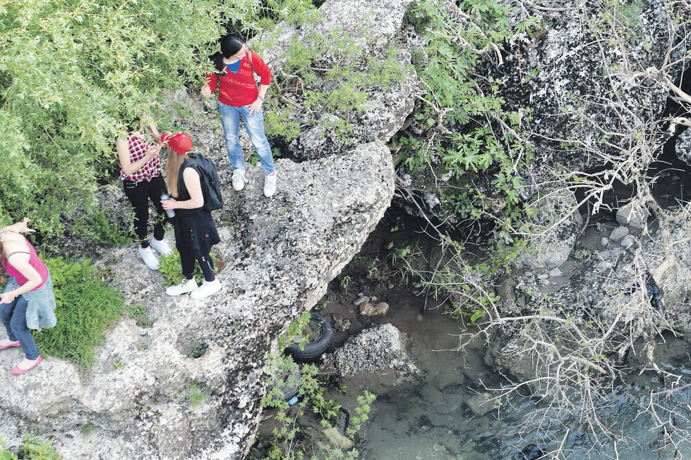 Potraga za Ognjenom, Foto: Boris Pejović