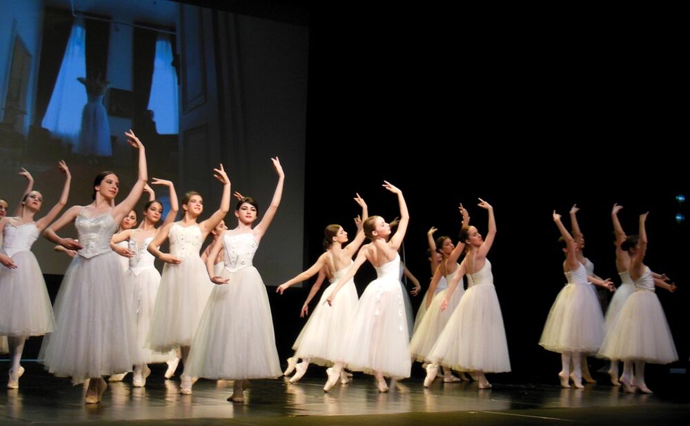 Balerine, Baletske škole "Princeza Ksenija"