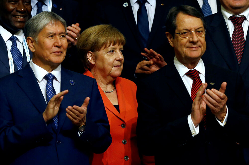 Almazbek Atambajev, Angela Merkel, Nikos Anastasijades, Foto: Reuters