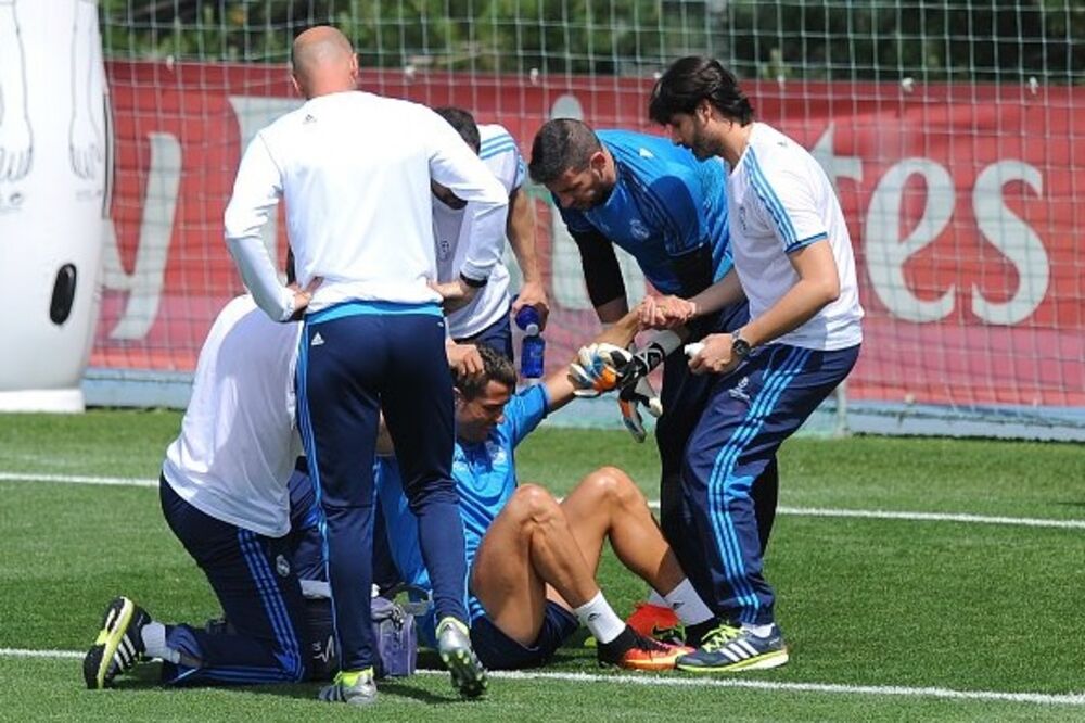 Kristijano Ronaldo povreda, Foto: Twitter.com/ChampionsLeague