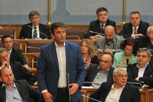 Medojević: Katnić i Stanković će odgovarati za sramni sporazum sa...