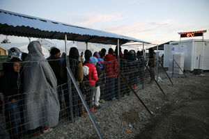 Grčke vlasti planiraju iseljenje cijelog kampa Idomeni