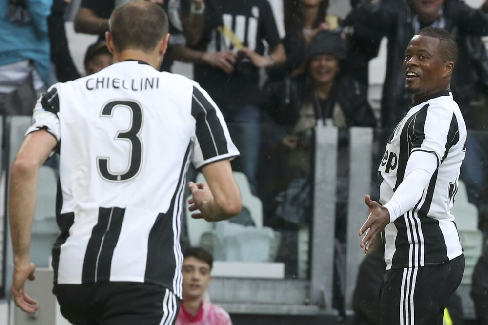 Patris Evra, Foto: Reuters