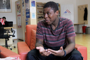 Aron se "spotakao" o sedam padeža