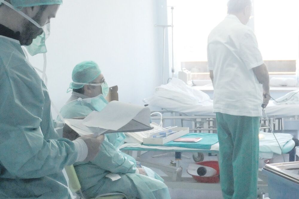 ljekari KCCG, Foto: Vesko Belojević