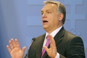 Orban: Bil Klinton da posjeti psihijatra, usta su Klintonova, a...