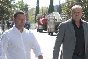 Odgođeno suđenje Šariću i Lončaru: Sud čeka papire sa Kipra