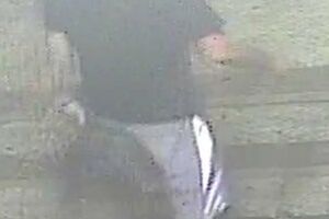 Policija moli građane za pomoć: Prepoznajete li ovu osobu?