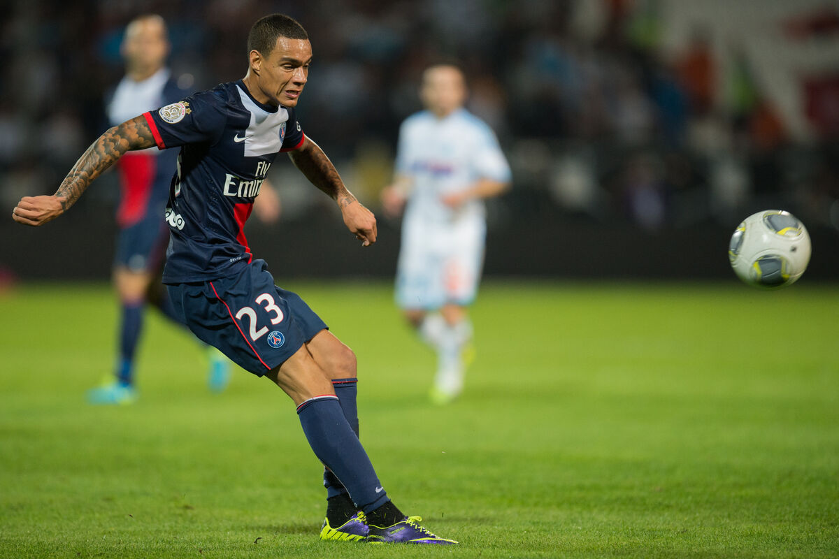 Ligue 1 » News » Van der Wiel to leave PSG