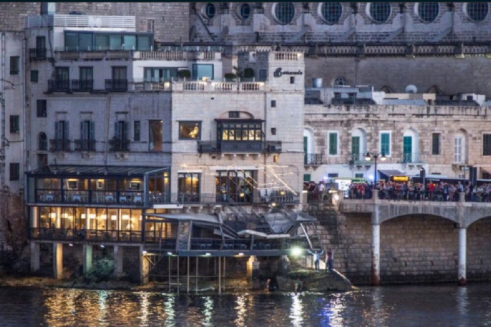 Malta pad balkona, Foto: Screenshot Twitter