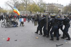 Protesti i blokade širom Francuske zbog zakona o radu