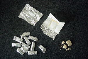 Petorici 11 godina zatvora zbog 27 grama heroina