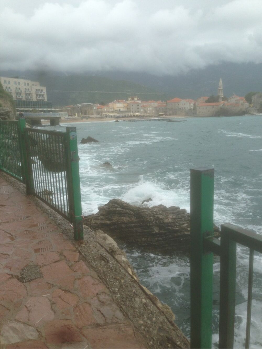 Budva, plaža Mogren