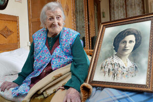 Ona je najstarija osoba na svijetu: Voli da jede meso i torte s...
