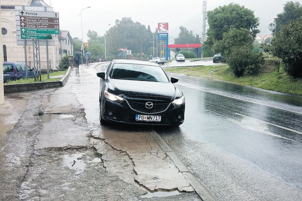 Božidar Vuksanović, služebno auto, Foto: Siniša Luković