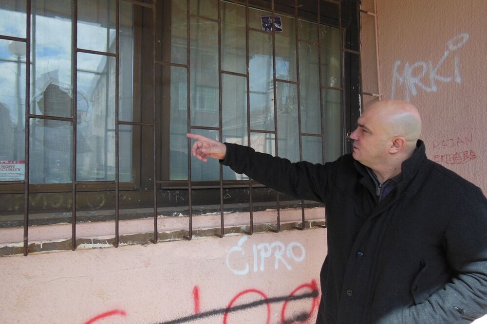 prostorije Radničke partije kamenovane, Foto: Svetlana Mandić