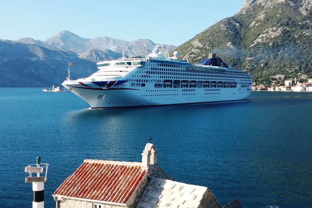 kruzer Oceana Boka Kotorska, Foto: Siniša Luković