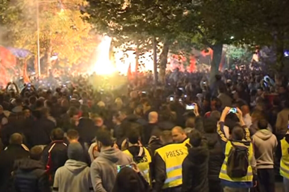 DF Protesti, Foto: Printscreen (YouTube)