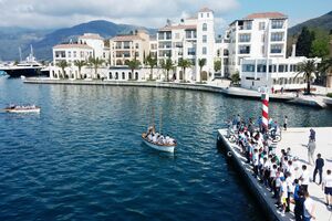 U Tivtu boravi 1.300 turista