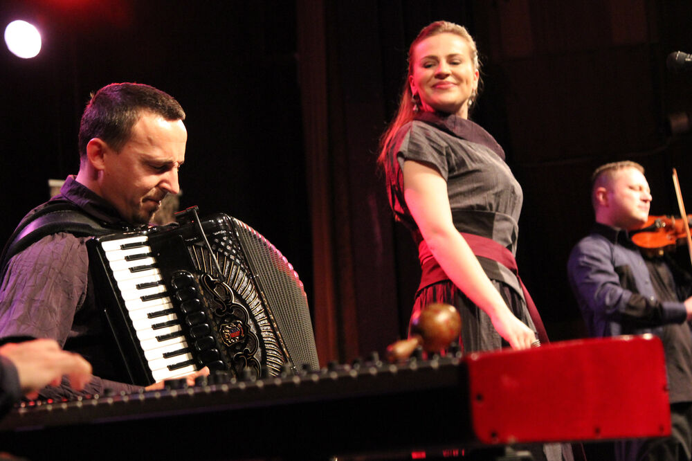 divan, Foto: Vijesti