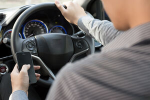 Alfa centar: Korišćenje mobilnog telefona u vožnji opasna navika