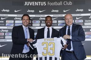Mediji: Evra i Juve blizu dogovora