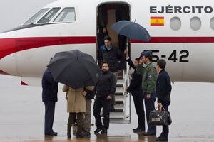 Španski novinari stigli kući nakon što su oslobođeni iz...