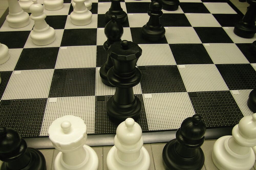 Šahovska tabla (Novine)