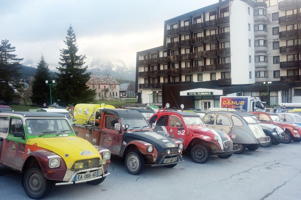 karavan, Foto: Obrad Pješivac