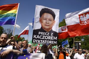 Demonstracije u Varšavi: Šumanova parada za EU i poljski...