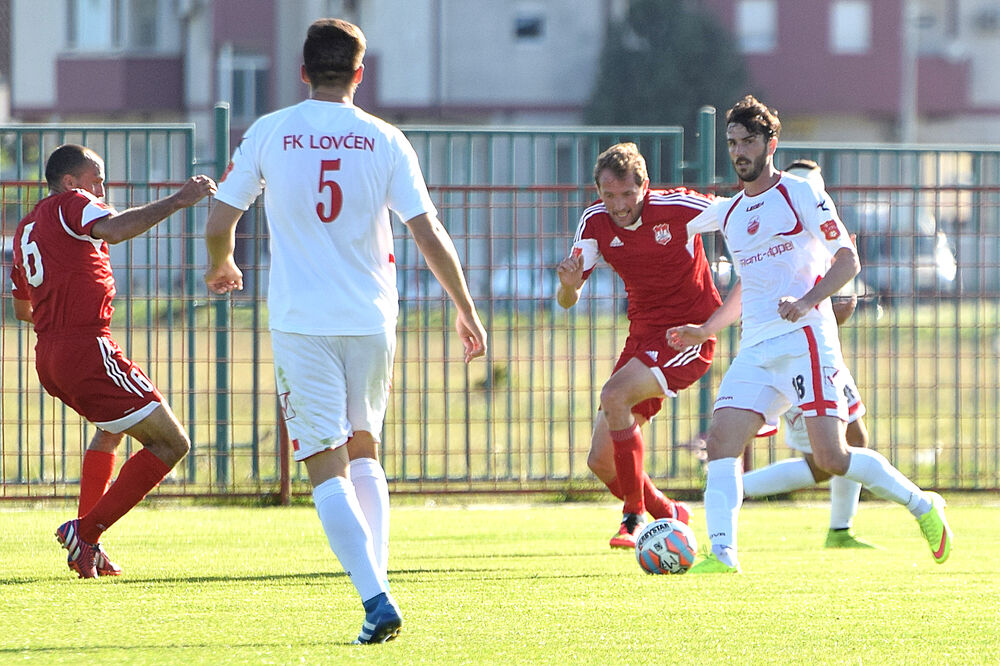 Mladost, Foto: Boris Pejović