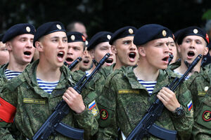 Rusija uvodi tri nove divizije da se suprotstavi NATO