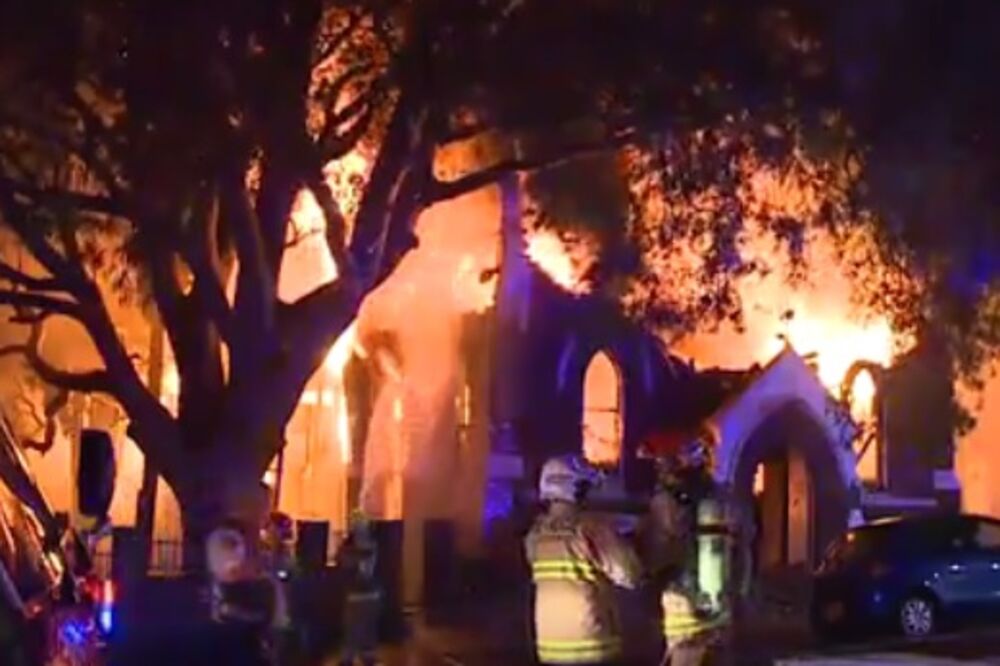 Požar, Makedonska pravoslavna crkva, Australija, Foto: Screenshot (YouTube)