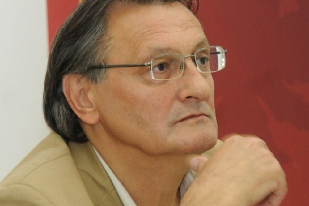 Od posebnog značaja da mu se dodijeli državljanstvo: Milenko Perović, Foto: Rfe/rl