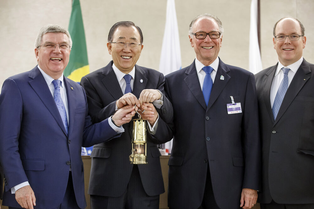 Olimpijski plamen Ujedinjene nacije, Foto: Reuters