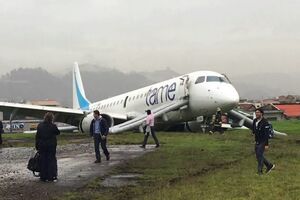 Ekvador: Avion s 93 putnika i članova posade sletio s piste