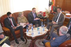 Uehara: Ambasada će nastaviti da radi sa Opštinom Berane