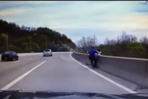 Pogledajte: Policajac spasio muškarca sa "ivice"